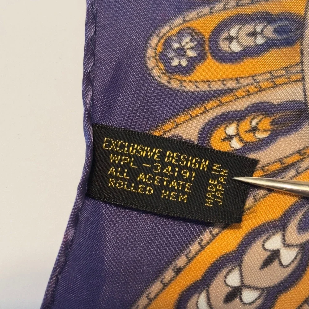 Unbranded vintage square
